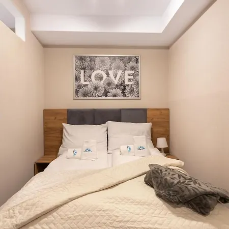 Park B11- Z Dostepem Do Basenu, Sauny, Jacuzzi, Silowni Apartment *