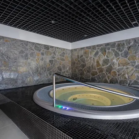 Apartament Park B11- Z Dostepem Do Basenu, Sauny, Jacuzzi, Silowni *